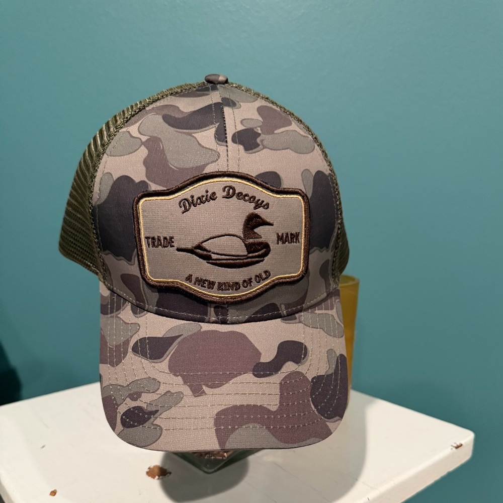 Men's Camo Trucker Hat - Olive/Gray